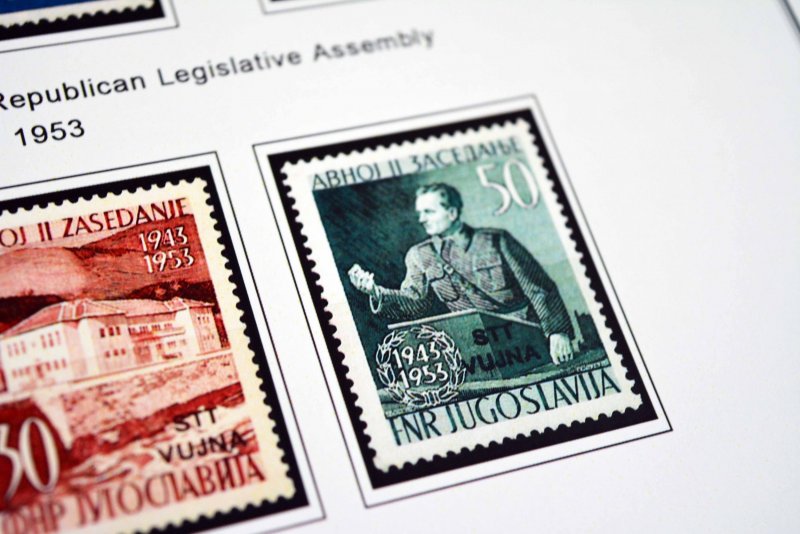 Postal Service Will Begin Honoring Living People on Stamps - The New York  Times