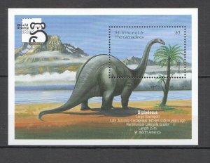 B0504 1999 St.Vincent Fauna Prehistoric Animals Dinosaurs Diplodocus 1Bl Mnh