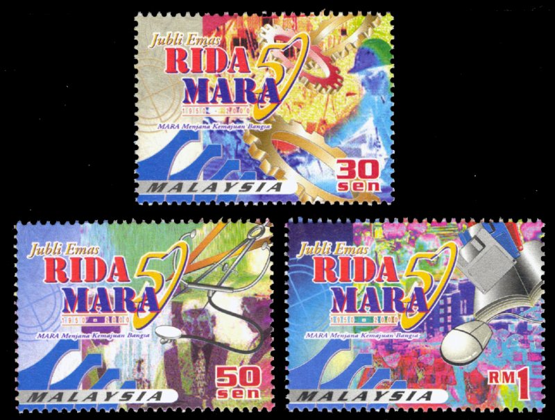 Malaysia 2000 Scott #810-812 Mint Never Hinged