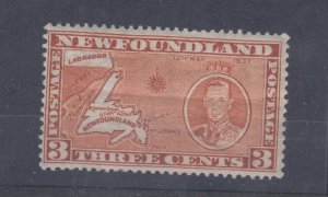 Newfoundland KGVI 1937 3c Orange SG258 MNH (Crease) J9767