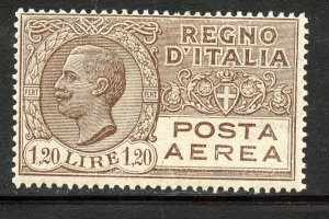 Italy # C7, Mint Hinge