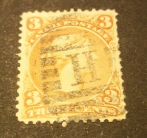 CANADA # 25  USED  CV $35.00