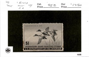 United States Postage Stamp, #RW12 Mint NH, 1945 Duck Hunting (AB)