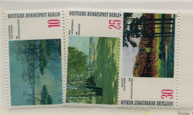 GERMANY BERLIN 9N328-30  MNH  complete set