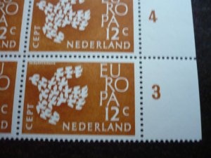 Europa 1961 - Netherlands - Block of 6 with inscription selvedge