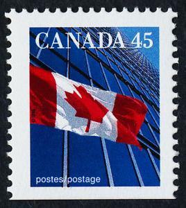 Canada 1361ds MNH Flag over Building
