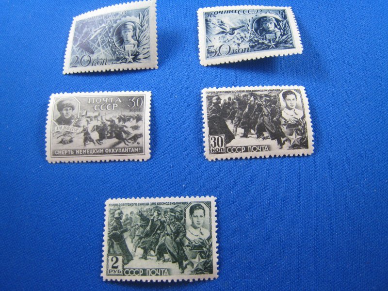 RUSSIA 1942  -  SCOTT # 860, 861//866     MNH