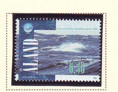 Aland Sc  146 1998  Year of Oceans stamp mint NH