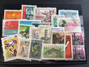 Vietnam mounted mint or used vintage  Stamps  Ref 63252