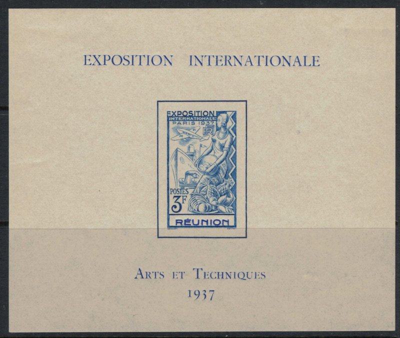 Reunion #173*  CV $8.50  French Int'l Exhibition Souvenir sheet