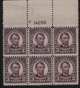 US,  555  MNH PLATE BLOCK