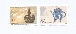 KAZAKHSTAN - 2000 - Handicrafts -Perf 2v Set - Mint Lightly Hinged