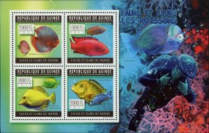 Fish Stamp Symphysodon Hemichromis Lifalili Acanthurus Xanthopterin S/S MNH