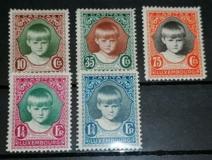 Luxembourg 1929 Helping Children set MNH