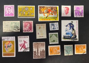 (Ran-S6) - world stamps -  used