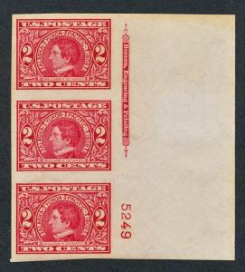 UNITED STATES 371 MINT NH VF, STRIP 3, 1 HAS GUM CREASE, ALASKA-YUKON