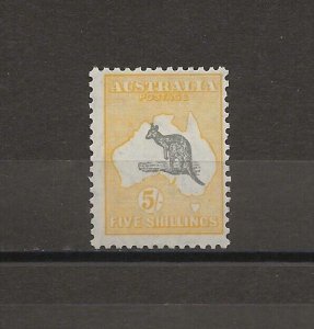 AUSTRALIA 1929/30 SG 111 MINT Cat £250
