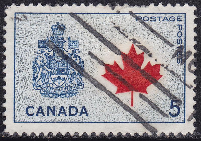 Canada 429a Coat of Arms and Maple Leaf 5¢ 1966