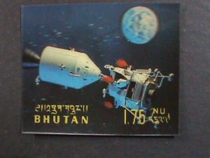 ​BHUTAN-3D LANDING ON THE MOON MINT 3D STAMP VERY FINE WE SHIP TO WORLD WIDE