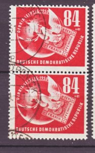 J22437 Jlstamps 1950 germay ddr pair used #b21 dove