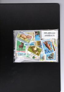 Animals x 200  differents Stamps World Wide CTO 