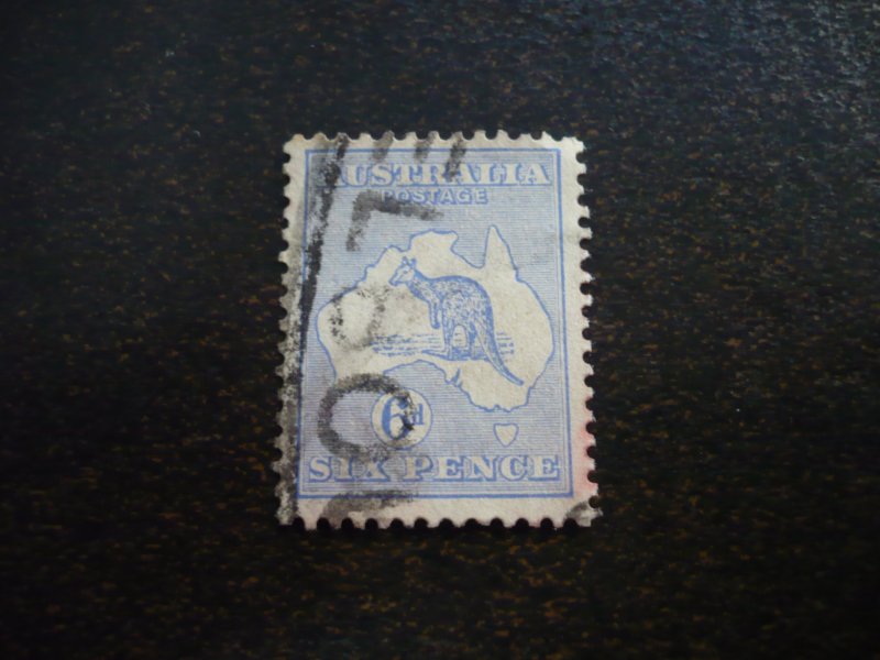 Stamps - Australia - Scott# 48 - Used Part Set of 1 Stamp