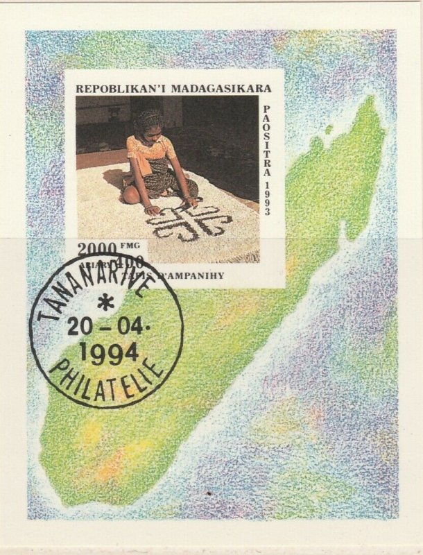 Malagasy Republic 1994 Handicrafts Mi. Block 255 Used 11894