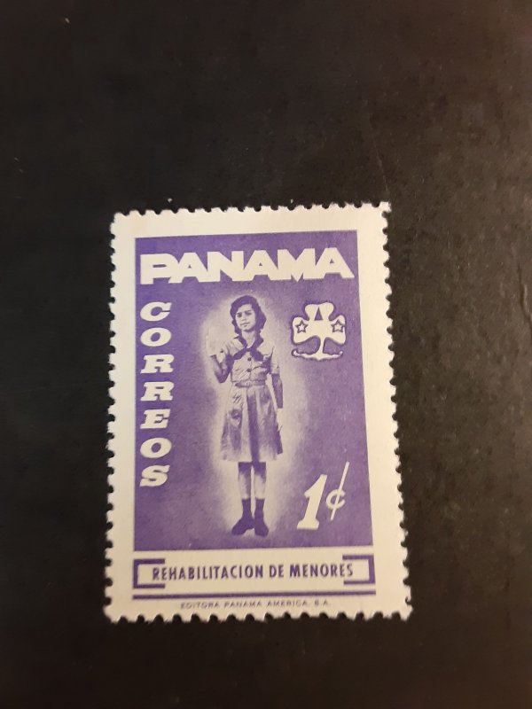 +Panama #RA54          Used