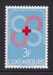 Luxembourg   #472  MNH  1968  red cross blood donors