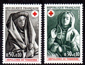 FRANCE B471-2 MNH BIN $.50 RELIGION