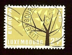 Luxembourg #386 2.50f Europa - Tree with 19 Leaves ~ Used