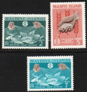Maldive Islands Sc #117-119 Mint Hinged