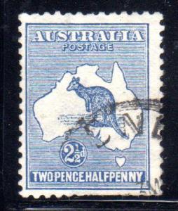Australia  46 U,  CV$10