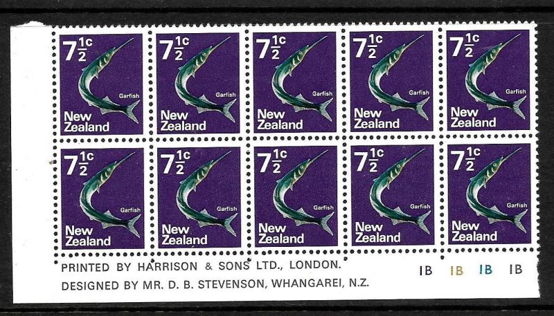 NEW ZEALAND  1970   7 1/2c   PICTORIAL   MNH   PLATE  BLK 10 #1B1B1B1B 