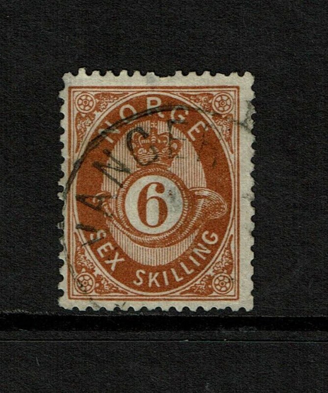 Norway SC# 20, Used, shallow center thin, top shallow perf thin - S9201