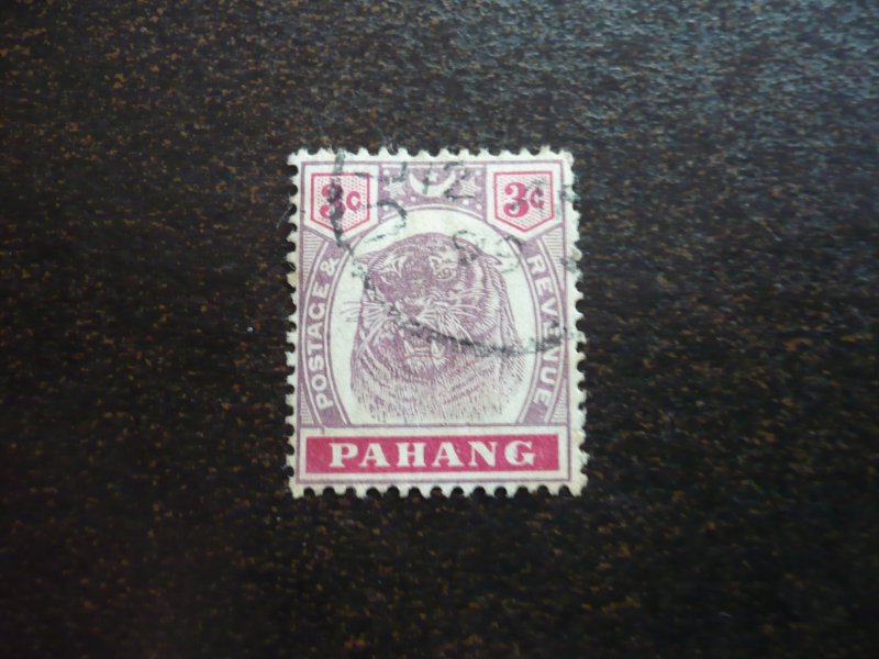 Stamps - Pahang - Scott# 14 - Used Part Set of 1 Stamp