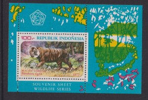 Indonesia  #1016a    MNH  1977  sheet wildlife  tiger  100r