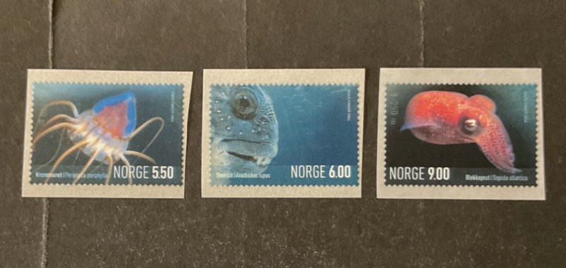 Norway Scott #1389-91 never hinged