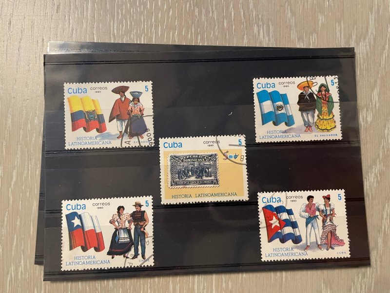 Worldwide : 5 different topical issues  (5 photos) with Very Fine stamps