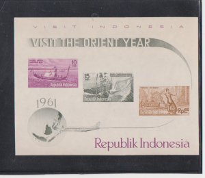 Indonesia 1961  Scott # 507,508,514 Michel block 1, s/s  Orient Year Tourism MNH