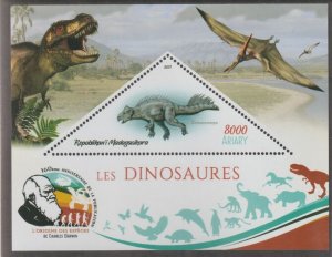 MADAGASCAR - 2019 - Species, Dinosaurs #1-Perf De Luxe Sheet-MNH-Private Issue