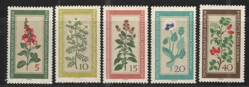 Germany - GDR/DDR 1960 Sc# 494-498 MNH VG/F - Flowers