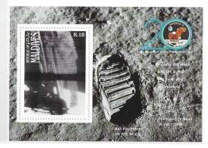 Maldives Maldive islands 1989 1st Moon landing Armstrong Sc 1361 MNH C10