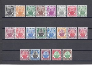 MALAYA/JOHORE 1949/55 SG 133/47 MNH Cat £160