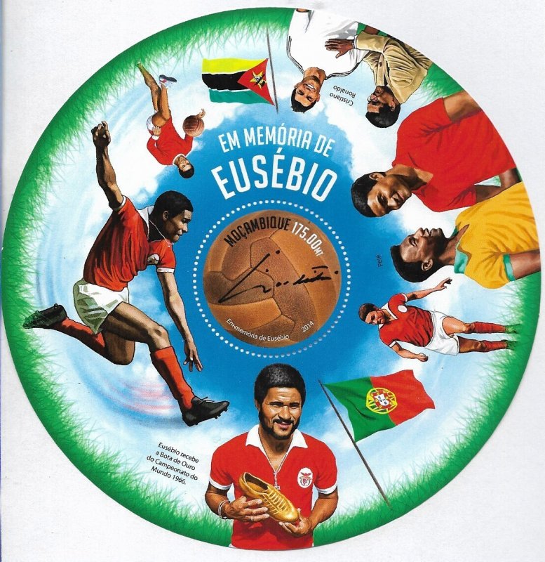 #9274 MOZAMBIQUE 2014 FOOTBALL SOCCER BRASIL EUSEBIO S/SHEET YV BL 799 MNH