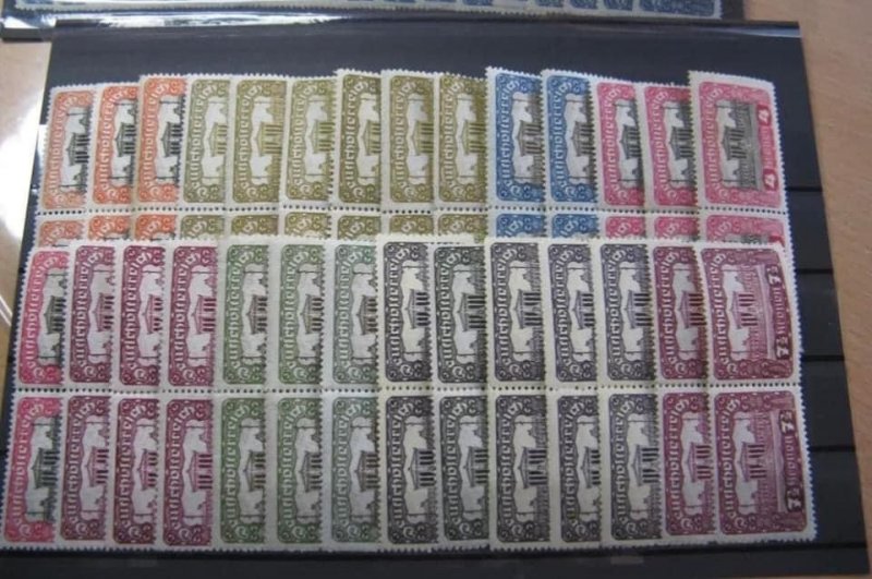 Austria 1919 - 1921 good lot MNH on 1 loaded card - Very HIGH CV  ￼