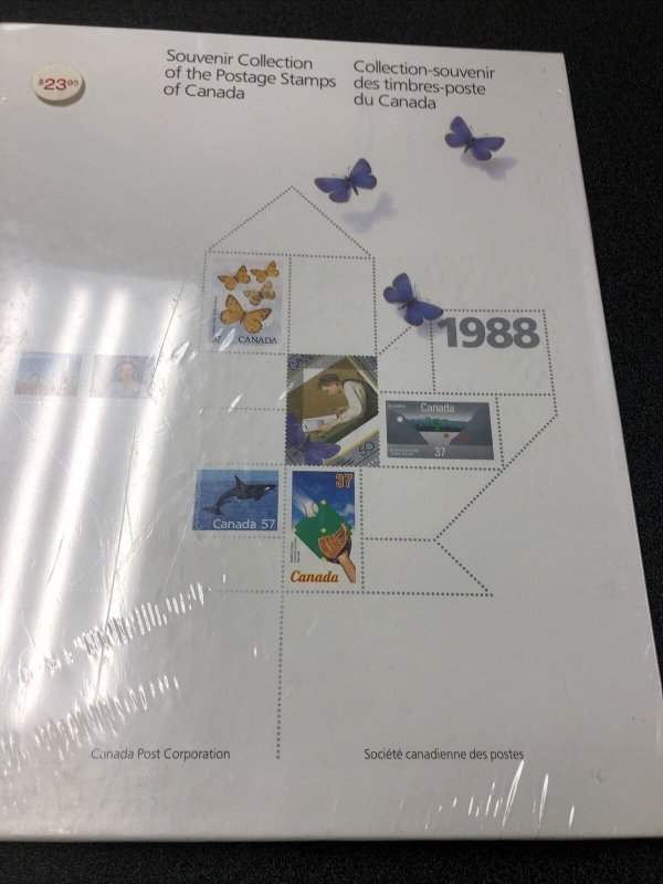 1988 Canada Souvenir Collection Year Book ( Unopened ) 