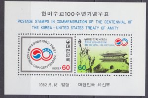 1982 South Korea 1279-1280/B454 100 years of cooperation between the US - Korea