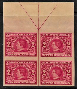 US 1909 Sc. #371 VF/XF NH, top arrow block