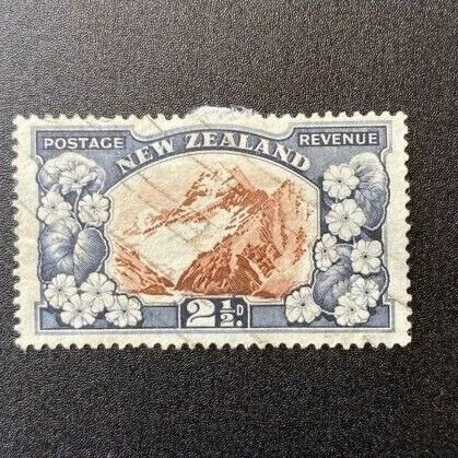 New Zealand Scott Number 189 Used